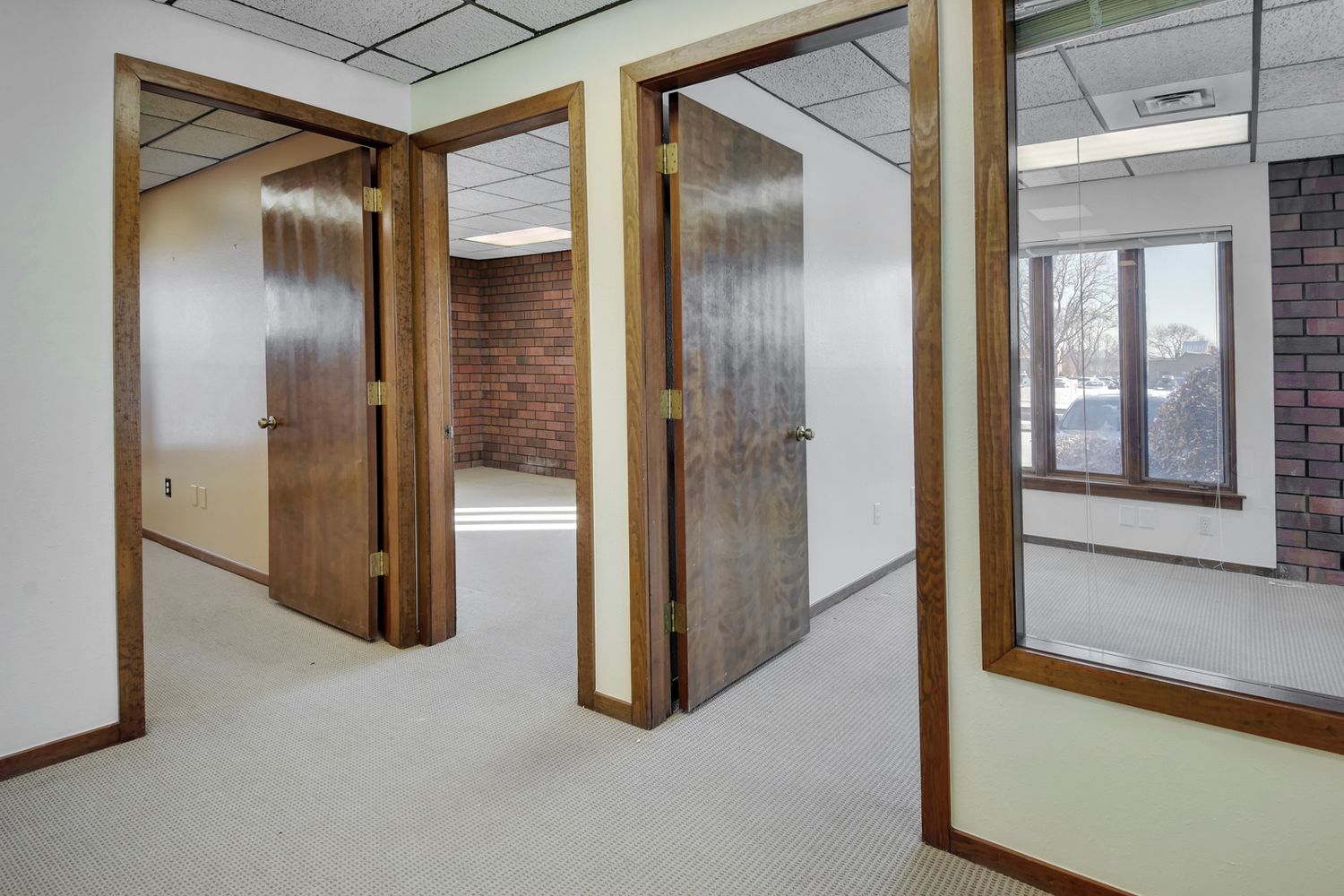 7-Room Office Suite for Lease